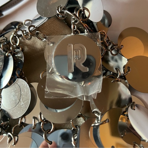 RABANNE BY PACO RABANNE SPARKLE SILVER DISC BAG NEW - Picture 5 of 15